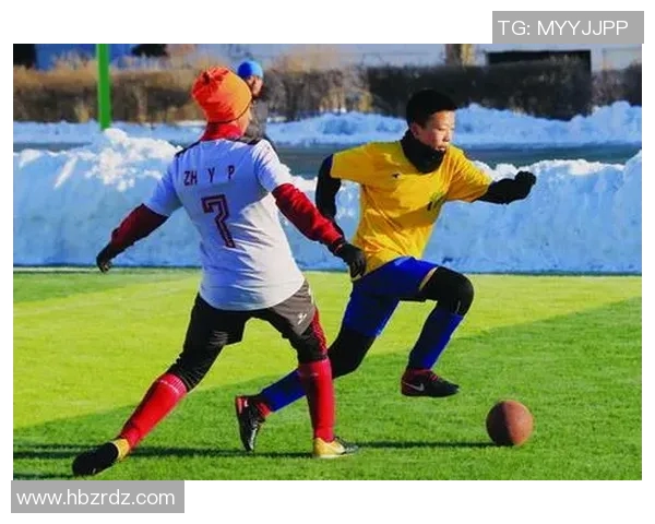 足球明星代言飞机广告精彩瞬间展现飞行梦想与运动激情