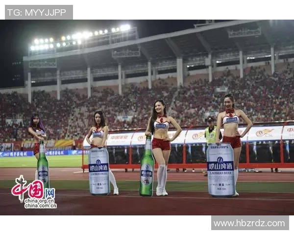 足球明星女友热情庆祝瞬间大集合展现爱情与激情的完美时刻 足球明星女友热情庆祝瞬间大集合展现爱情与激情的完美时刻