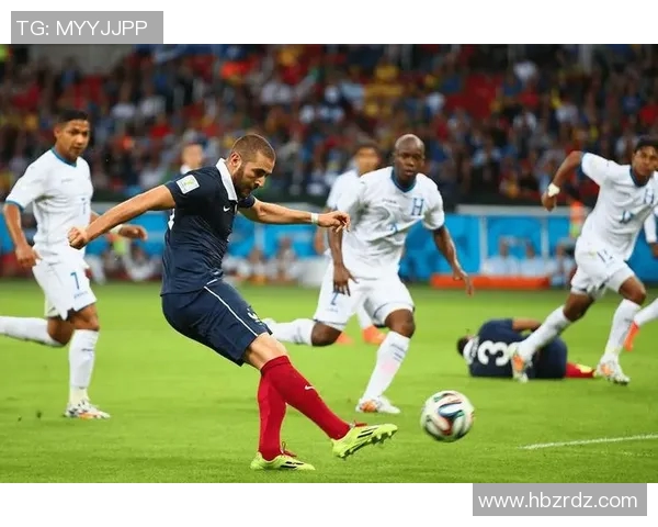 足球明星风采大揭秘精彩瞬间与个人成就全方位介绍 足球明星风采大揭秘精彩瞬间与个人成就全方位介绍